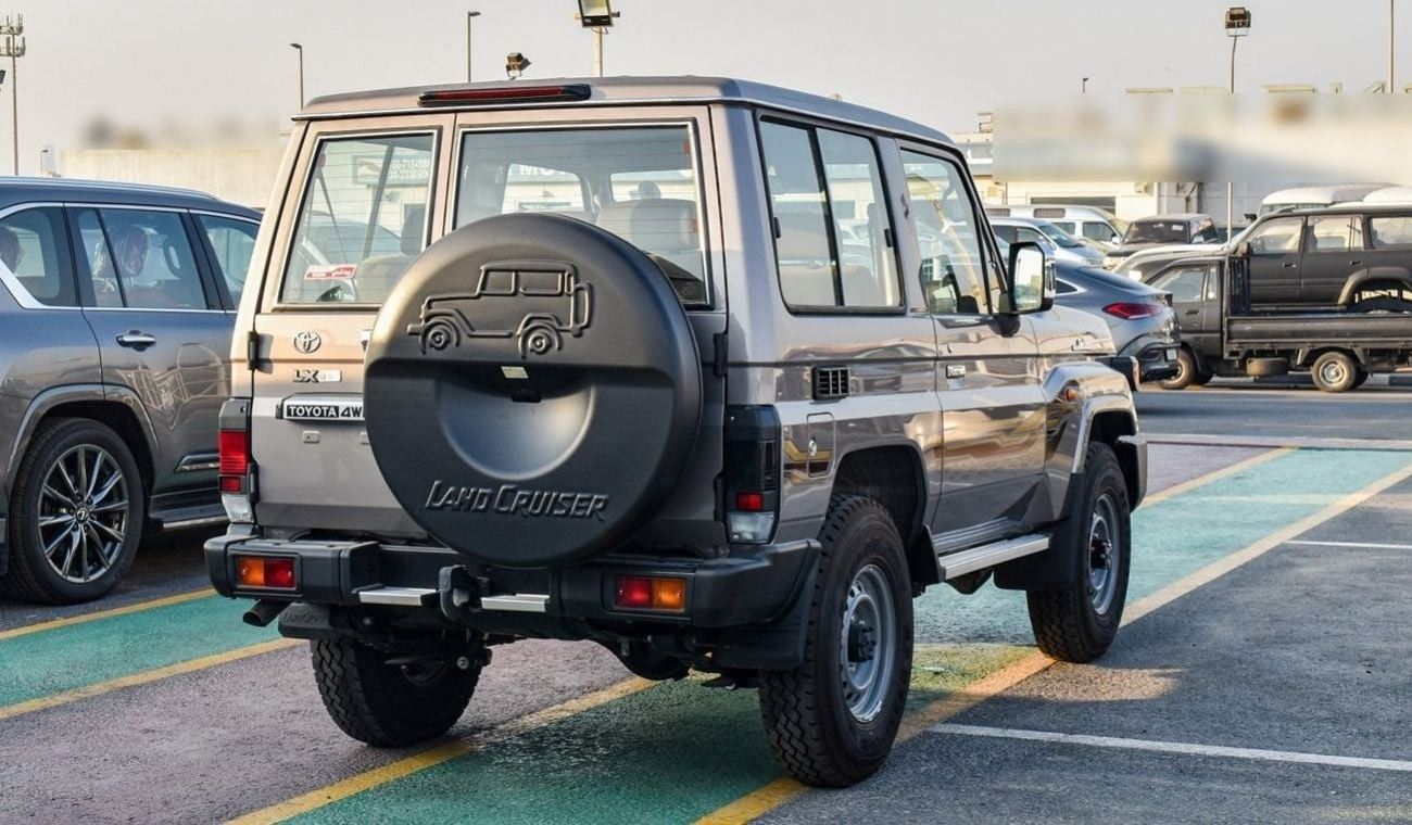 Toyota Land Cruiser 70 2.8L Diesel A/T