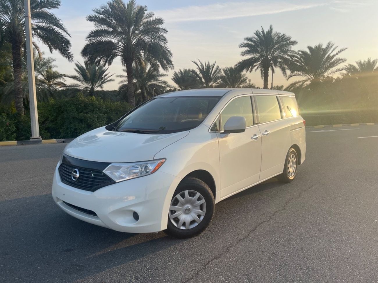 Nissan Quest NISSAN _ QUEST _Model 2013 - VERY GOOD CONDITION