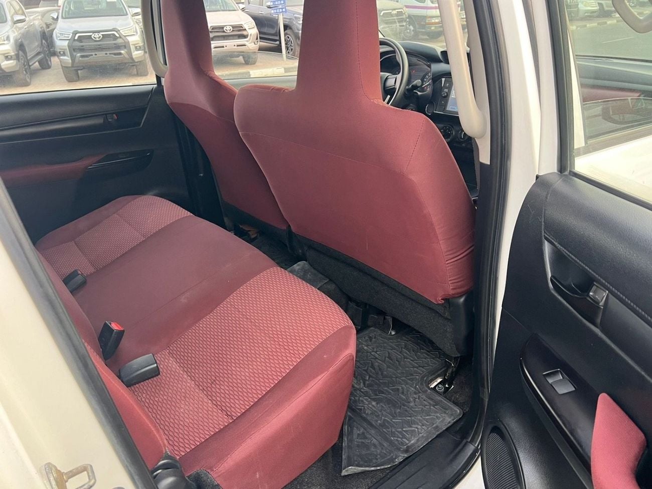 Toyota Hilux 2023  TOYOTA HILUX 2.4L V4 **DIESEL** MANUAL TRANSMISSION  +  POWER WINDOW + 4X4  + Rear Camera + Fo