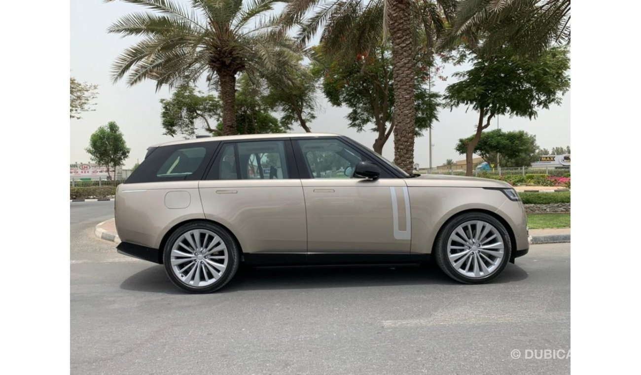 Land Rover Range Rover First Edition GCC Spec / With Warranty & Service