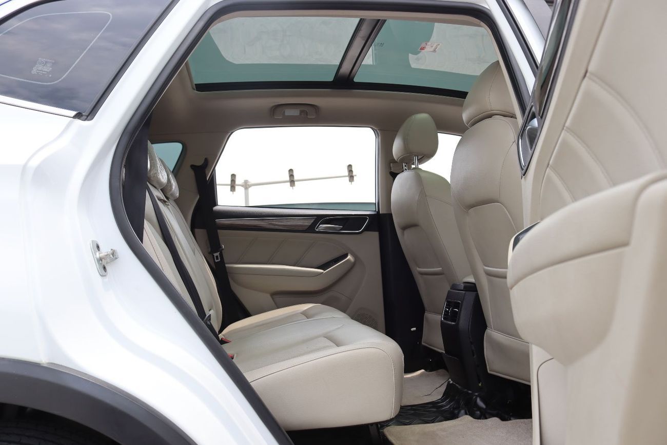 أم جي RX5 سيارة MG RX5 موديل 2020 خليجى بدون حوادث وبحاله ممتازه ممشى 82000 كيلو متر وبمحرك 2000 سي ىسى وسعر 3