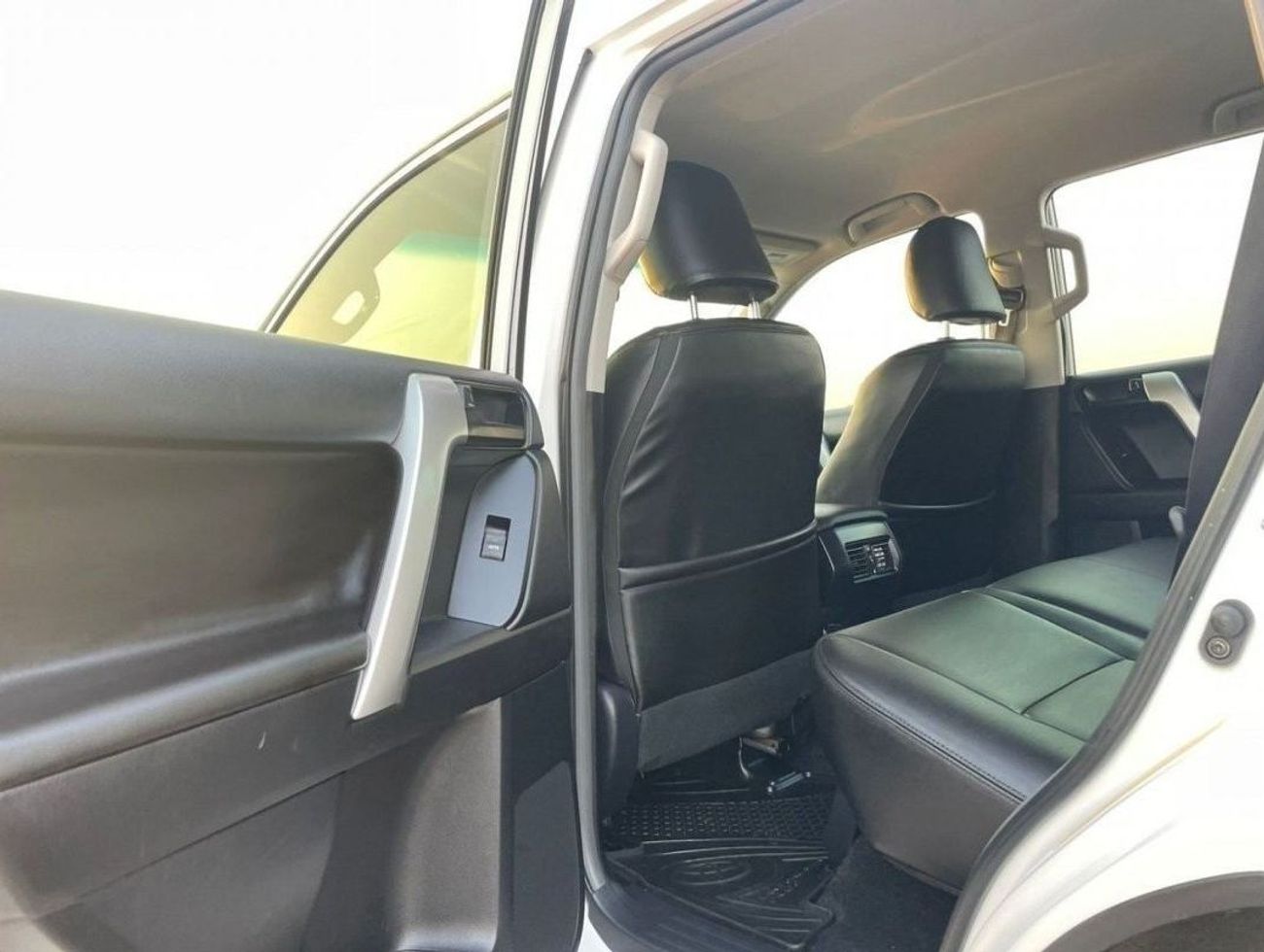 تويوتا برادو 2021 Toyota Prado   2.8L V4 Deisel - Right Hand Drive -  UAE PASS