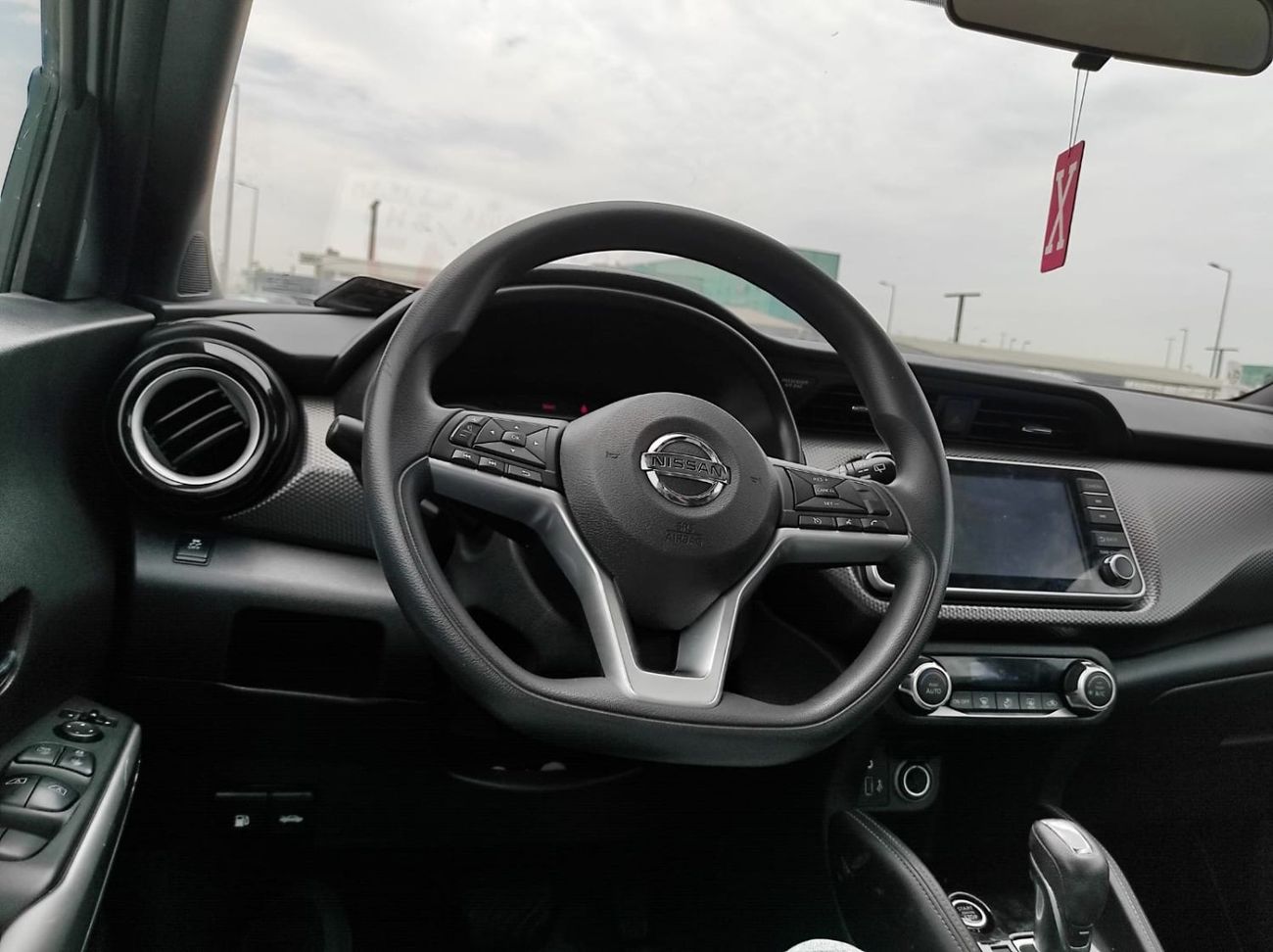 Nissan Kicks SV