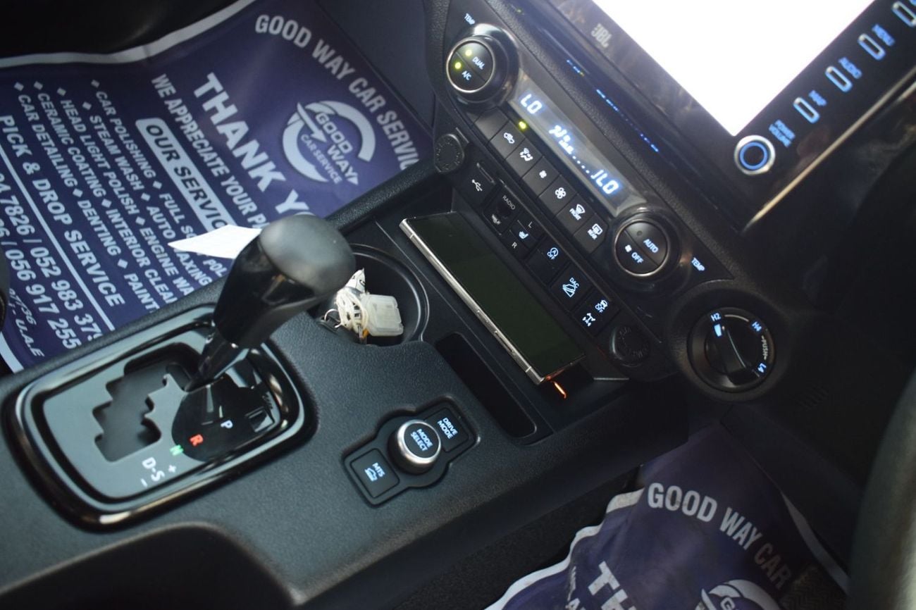 Toyota Hilux DIESEL HILUX ROGUE ,2.8L ,RIGHT HAND HAND DRIVE ,AUTO TRANSMISSION