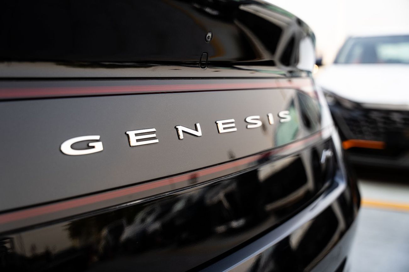 Genesis G90 ROYAL AWD 2023 GCC Low Mileage 3.5L V6
