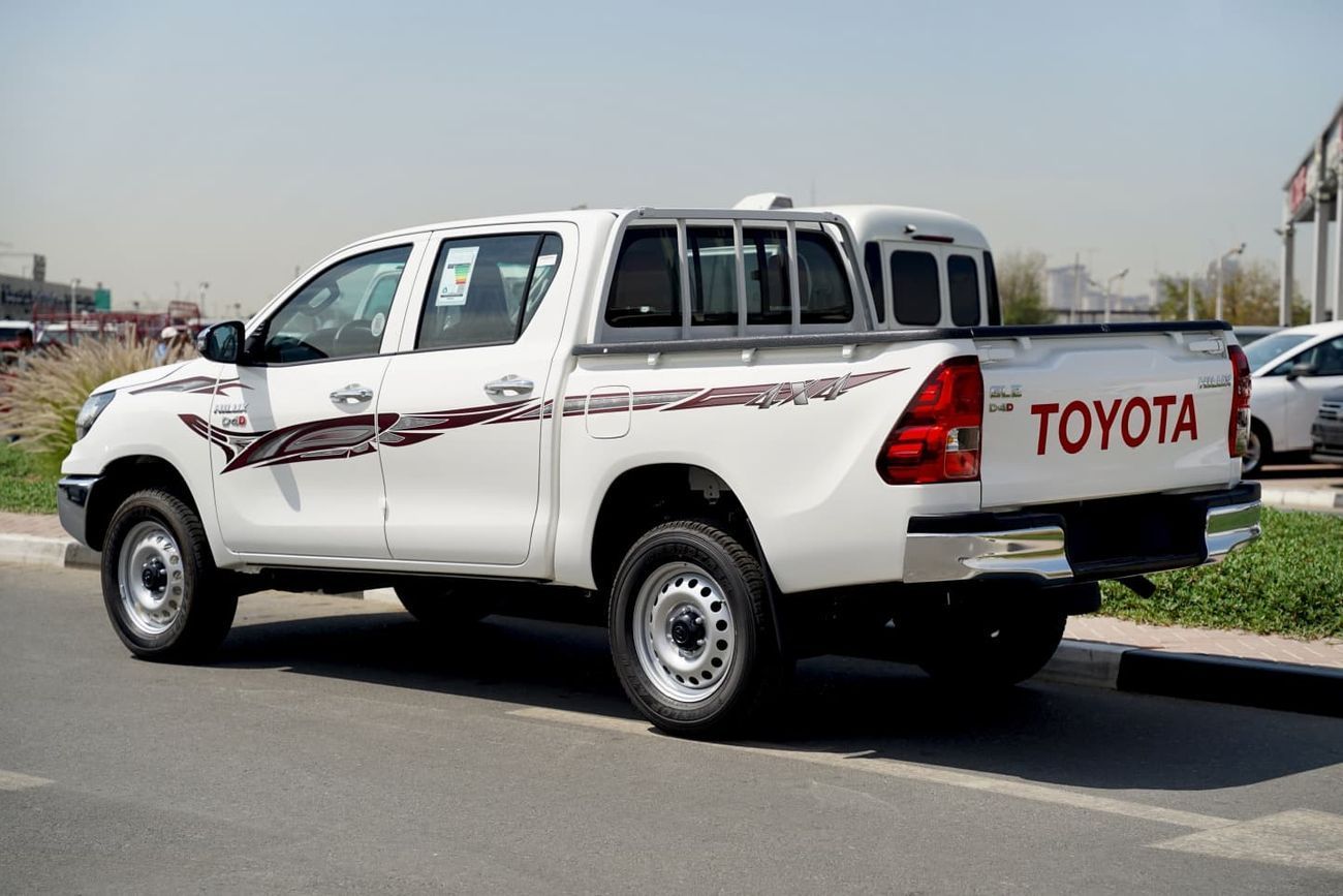 تويوتا هيلوكس DL 2.4L AWD M/T