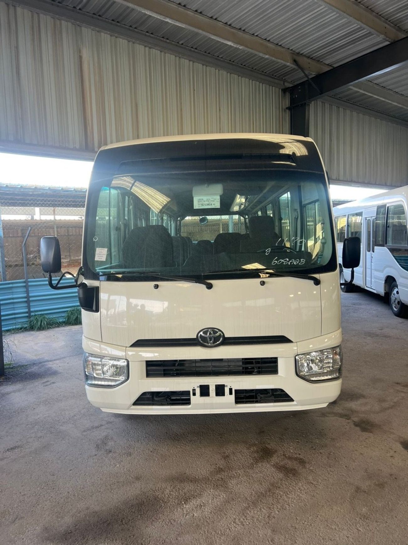 تويوتا كوستر coaster 23 seater diesel 4.0