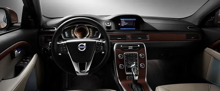 Volvo XC70 interior - Cockpit