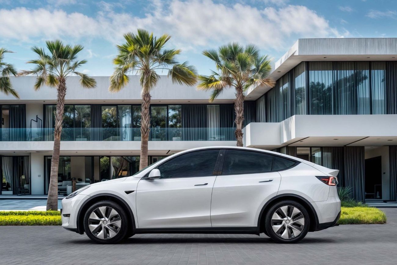 Tesla Model Y | 2,840 P.M  | 0% Downpayment | Agency Warranty!