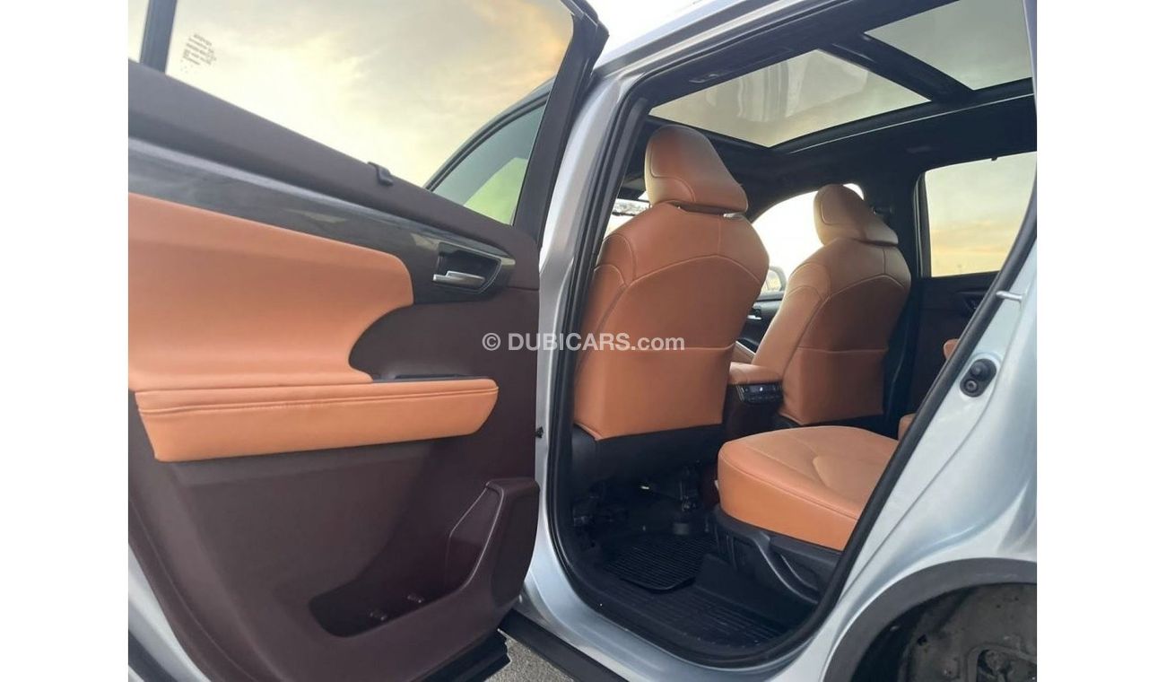 Toyota Highlander 2020 Toyota Highlander Platinum 4WD 3.5L V6 /