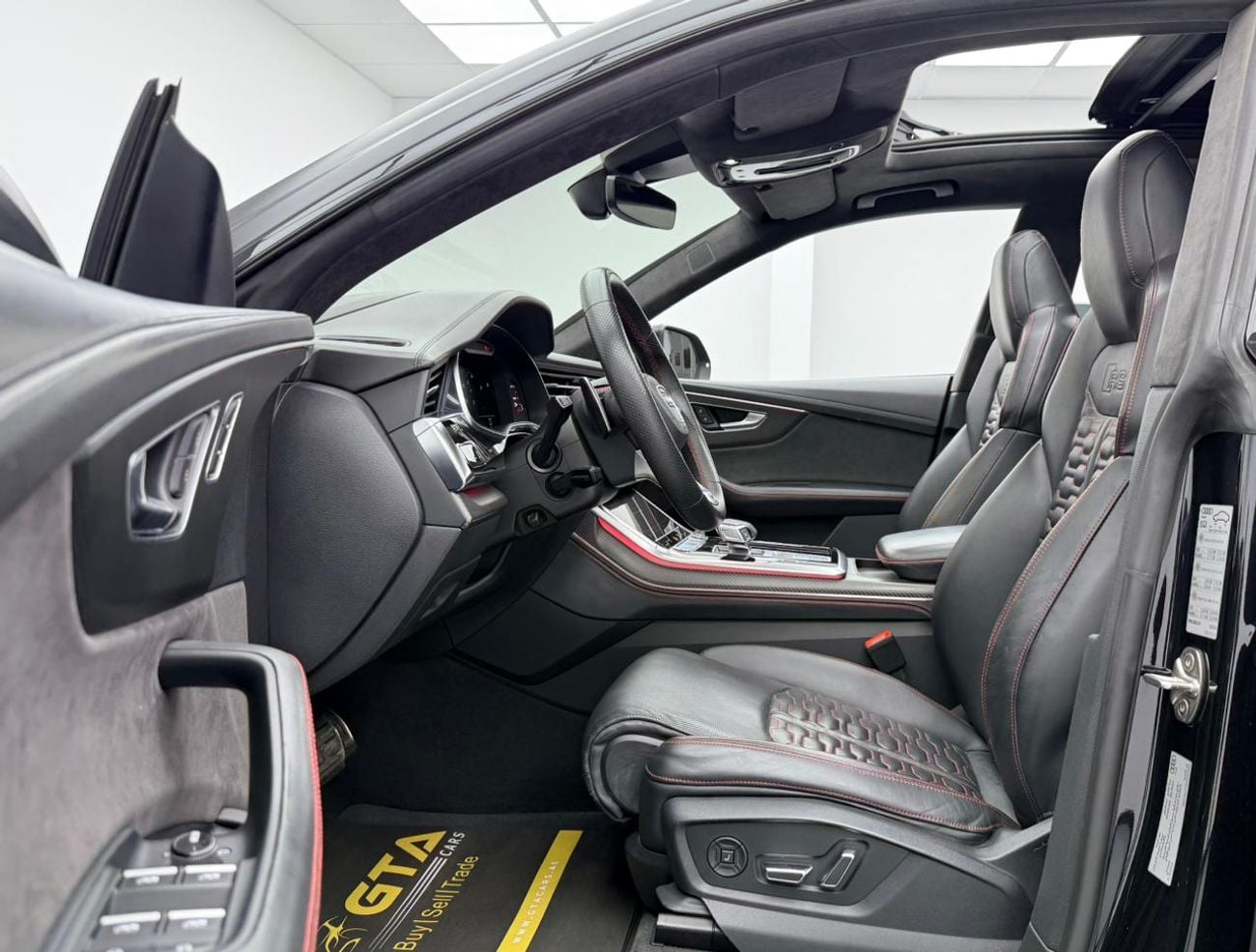 أودي RSQ8 TFSI quattro 4.0L