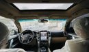 تويوتا لاند كروزر 2010 V6 Petrol [Face-Lifted], Leather Seats, 7 Seats, Rear Entertainment, Premium Condition.