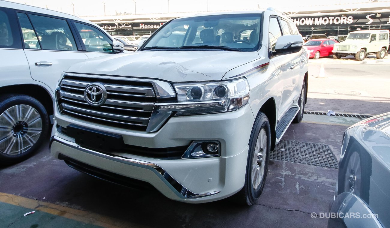 Toyota Land Cruiser GXR V8