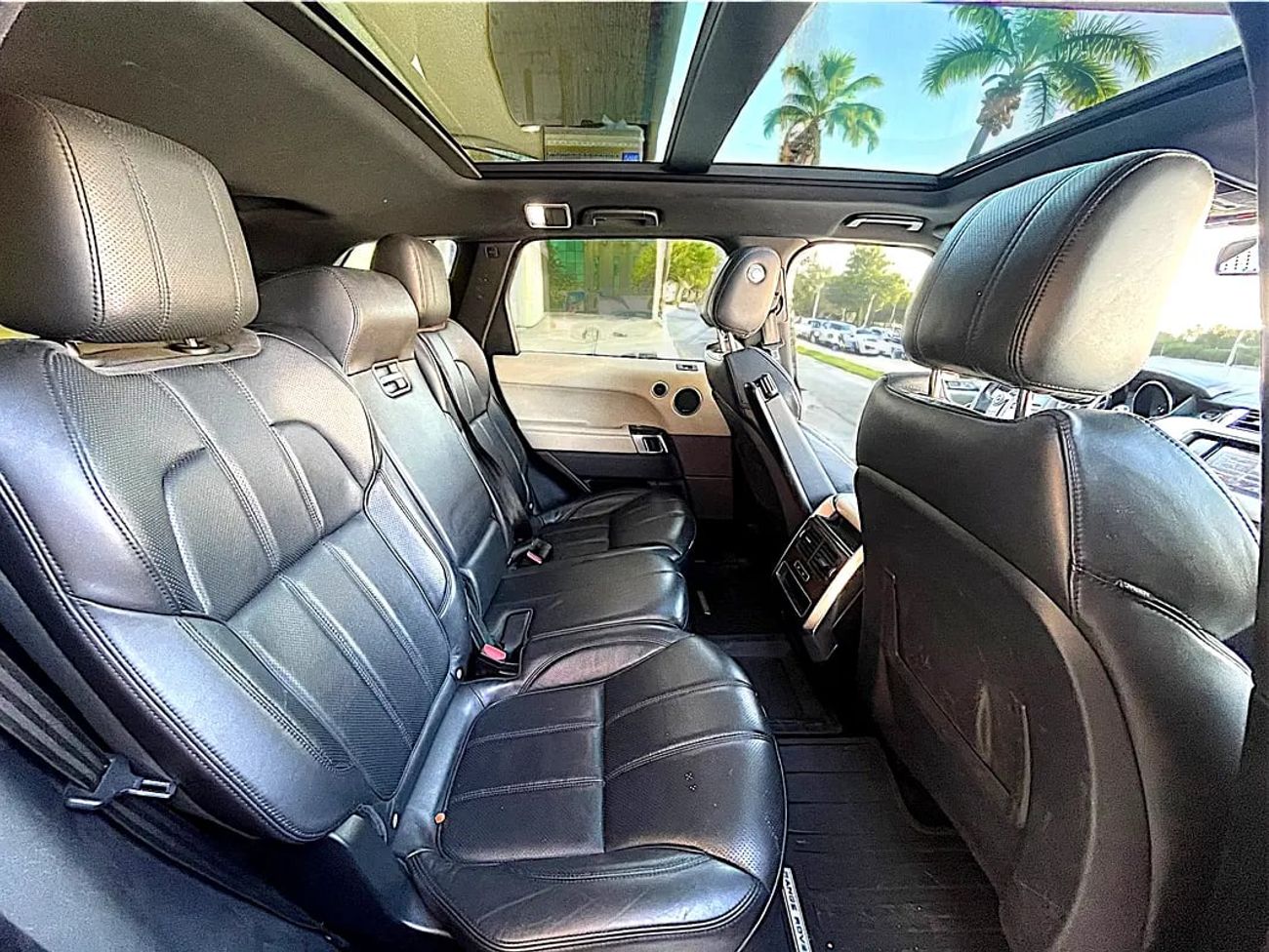 Land Rover Range Rover LWB HSE P360 3.0L | | SPORTS | HSE | WELL MAINTAINED