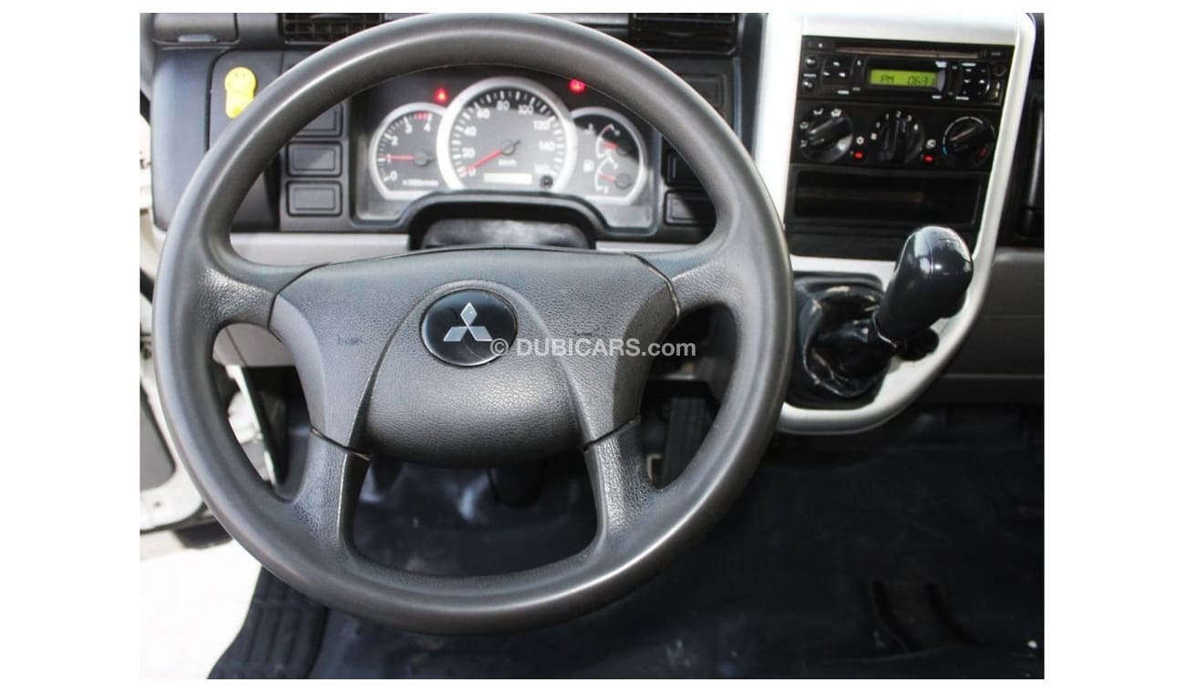 Mitsubishi Fuso Canter Mitsubishi Canter 2017 GCC Double Cabin in excellent condition