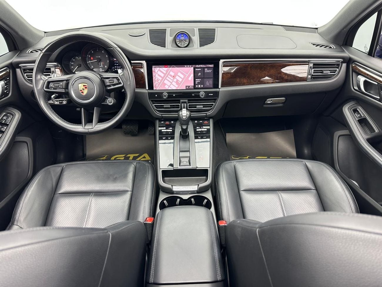 Porsche Macan STD 2023 Porsche Macan, 1 Year Unlimited Km Warranty, Full Porsche Service History, GCC