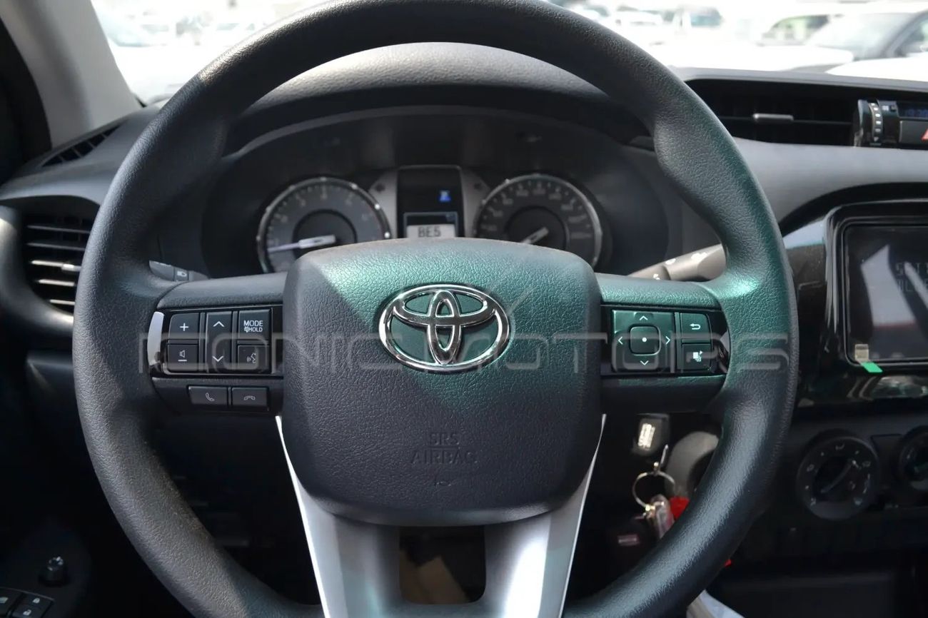 تويوتا هيلوكس GLX 2.7L Double Cab Utility 4WD A/T