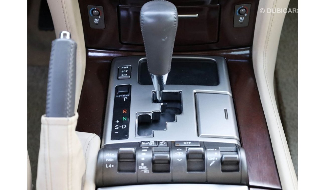 Lexus LX570 FULL OPTION | V8 5.7L | 7-SEATER | EXCELLENT CONDITION | GCC SPECS