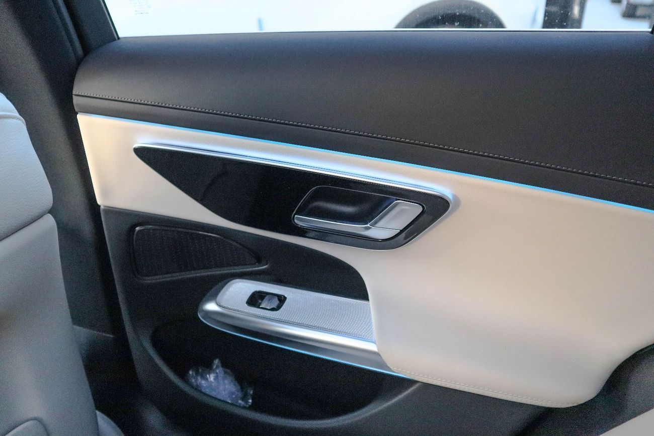 Mercedes-Benz E200 2.0L