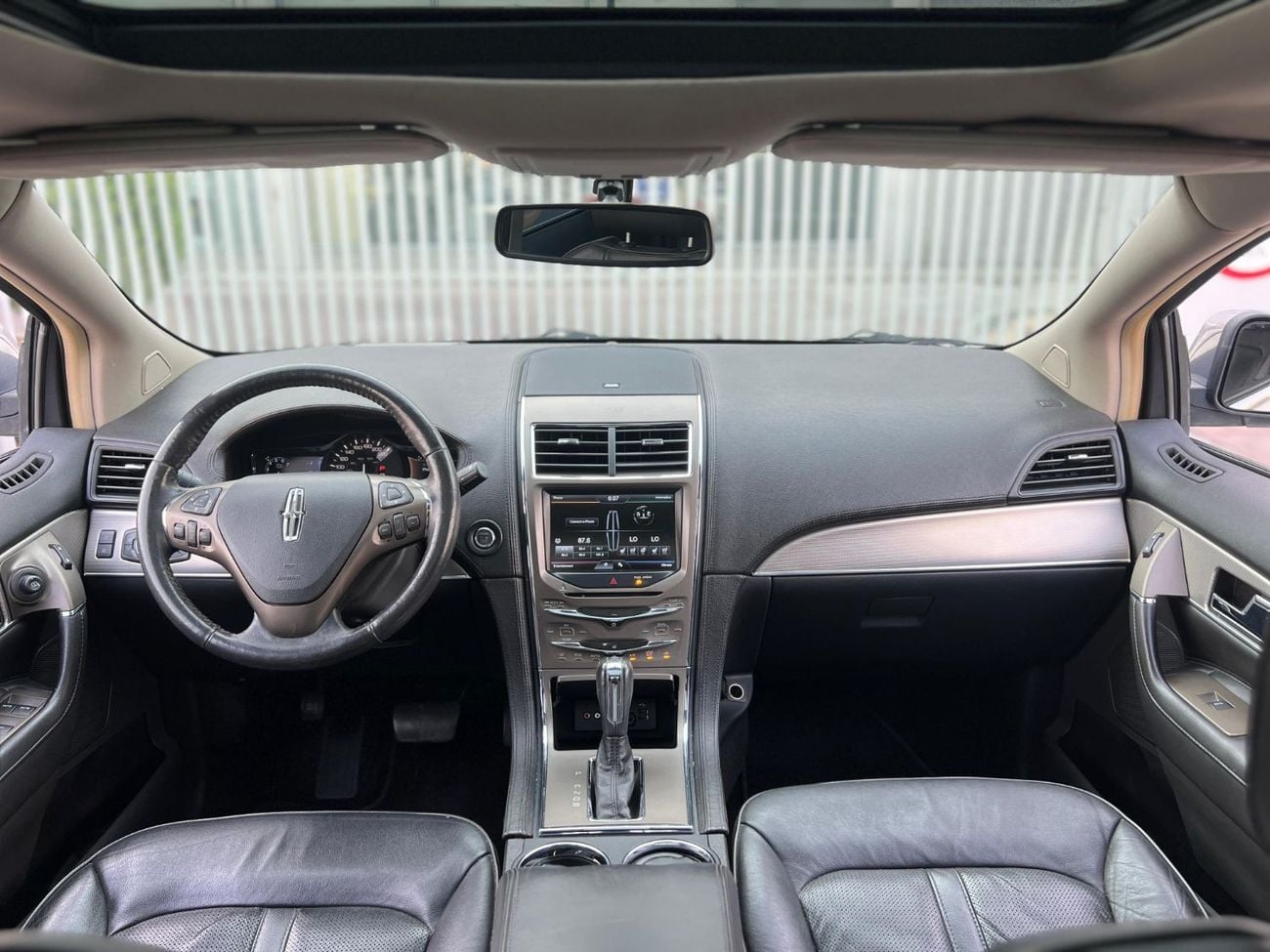 Lincoln MKX Luxury LINCOLN MKX 2015 GCC PERFECT CONDITION // FULL OPITION