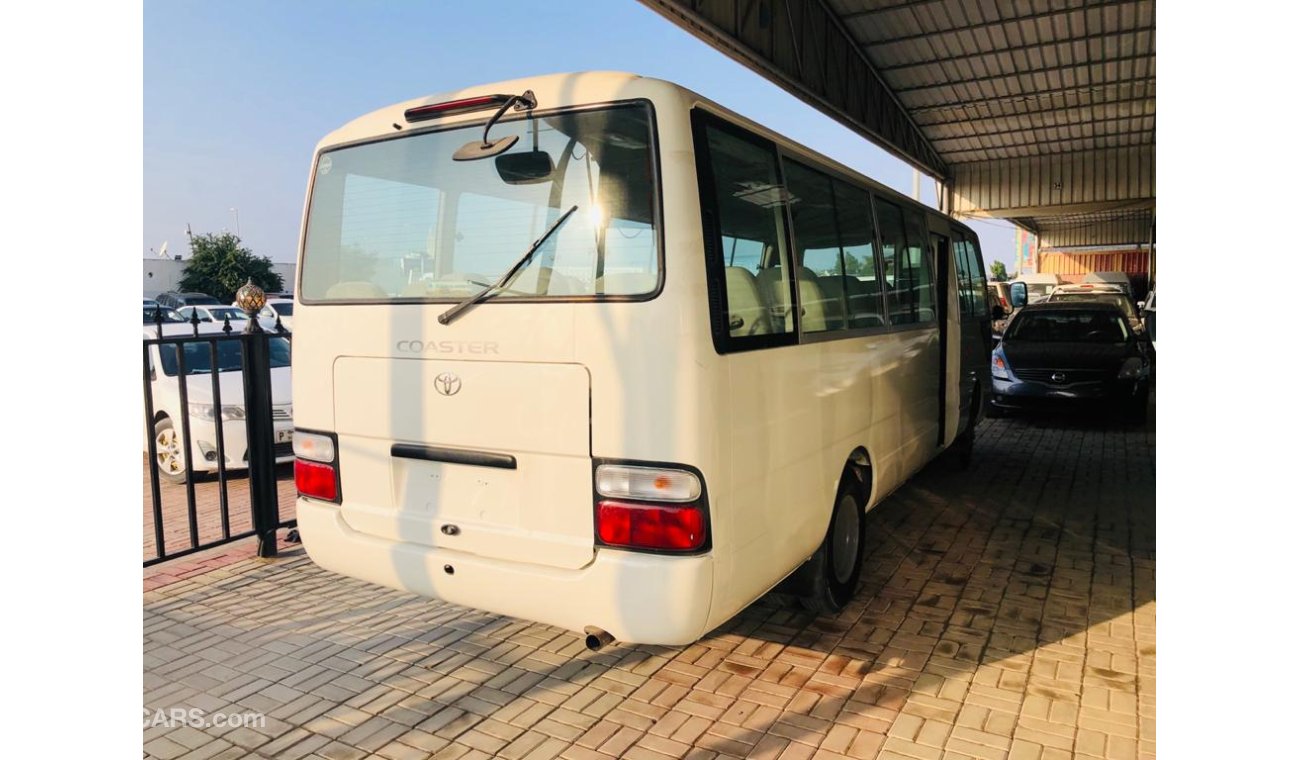 Toyota Coaster 30 SEATER----4.2L-DIESEL------MANUAL-----PERFEITA CONDIÇÃO------(ESPECIALMENTE Para ANGOLA