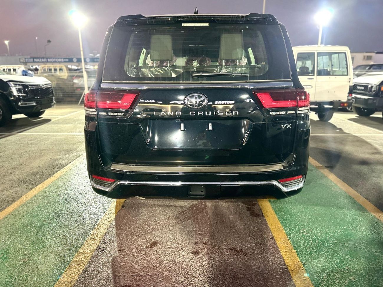 Toyota Land Cruiser 4.0L Black Edition