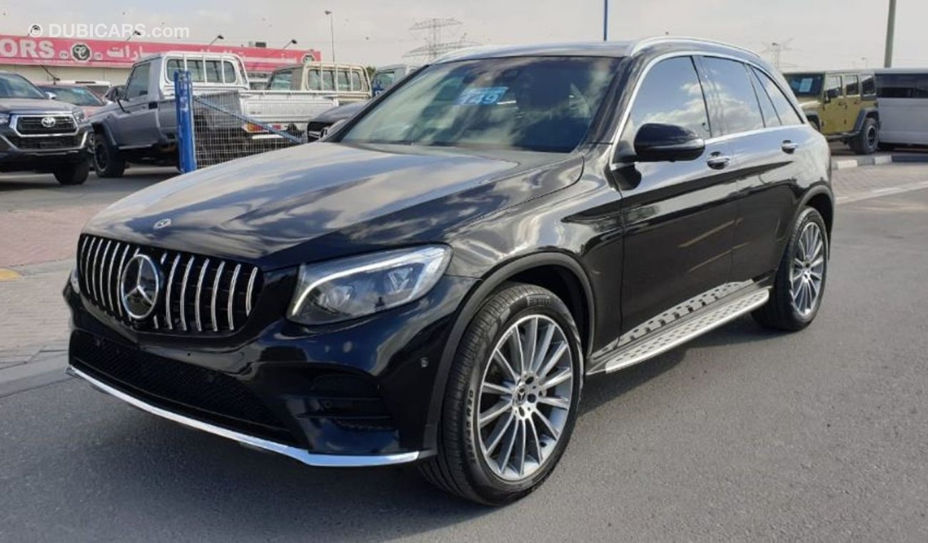 مرسيدس بنز GLC 250 2.0 petrol Auto Right-Hand Low KM Panoramic Roof