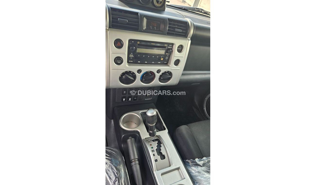 تويوتا إف جي كروزر GXR