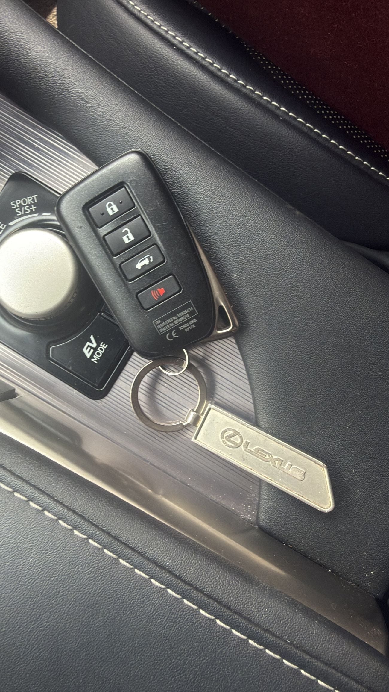 لكزس RX450h F-SPORT