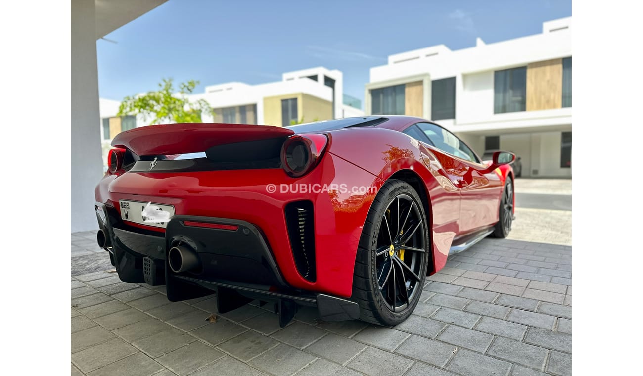 Ferrari 488 Pista
