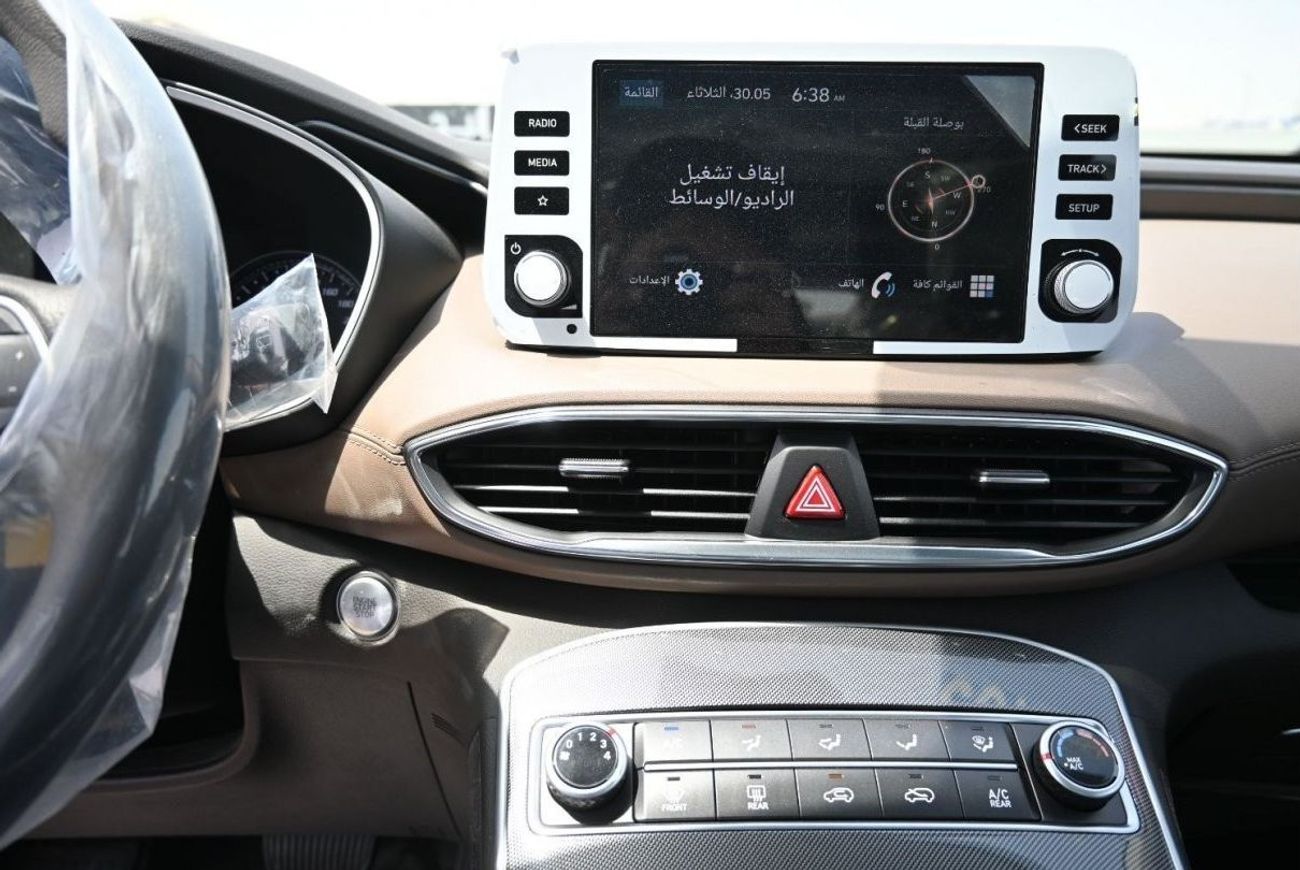 هيونداي سانتا في هيونداي سانتا في 2.5 لتر بنزين ، دفع رباعي ، دفع أمامي ، 5 أبواب ، مقاعد كهربائية أمامية ، سقف بانور