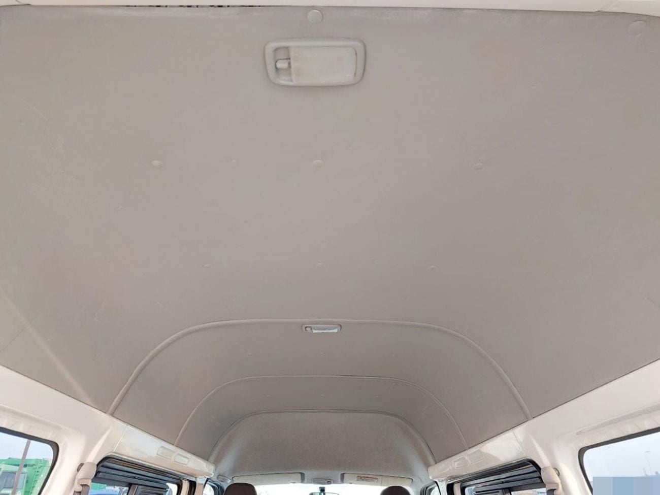 Toyota Hiace 2016 TOYOTA HIACE VAN RHD 3.0 L DIESEL AUTOMATIC (PM94354)