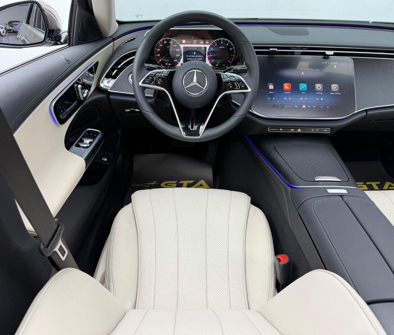 مرسيدس بنز E200 2.0L 2024 Mercedes Benz E200 AMG, Warranty, Fully Loaded, Very Low Kms, Excellent Condition, Korean