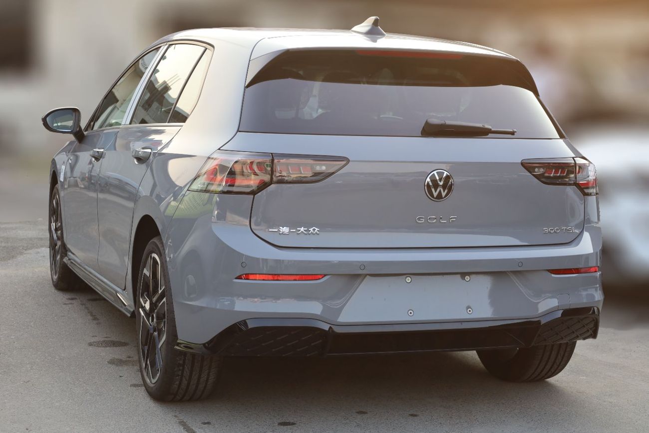 فولكس واجن جولف ار 300TSI 2025 Model Only for export only