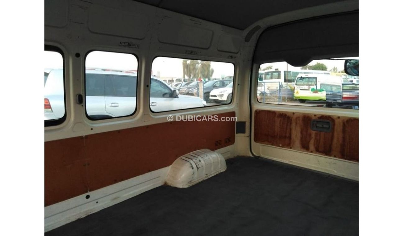 Toyota Hiace HIACE VAN RIGHT HAND DRIVE (PM547)