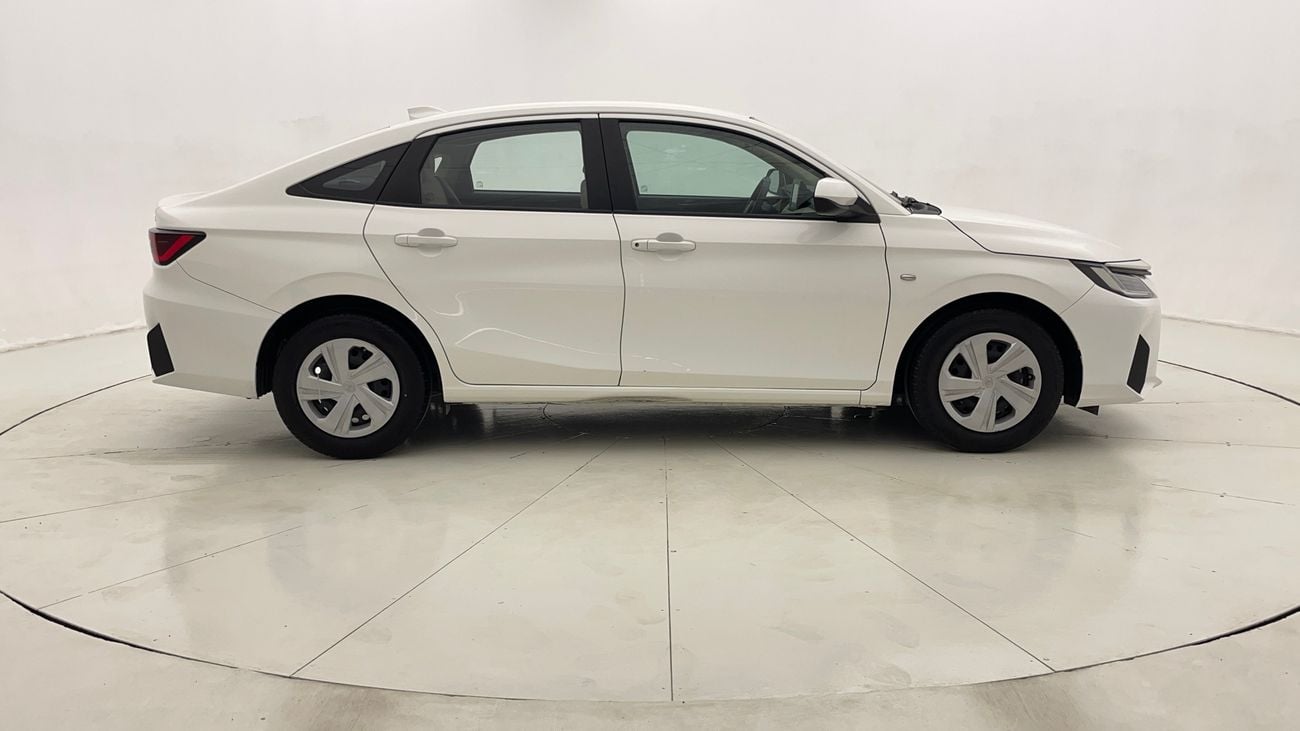 تويوتا يارس E 1.5 | بدون دفعة مقدمة | اختبار القيادة في المنزل