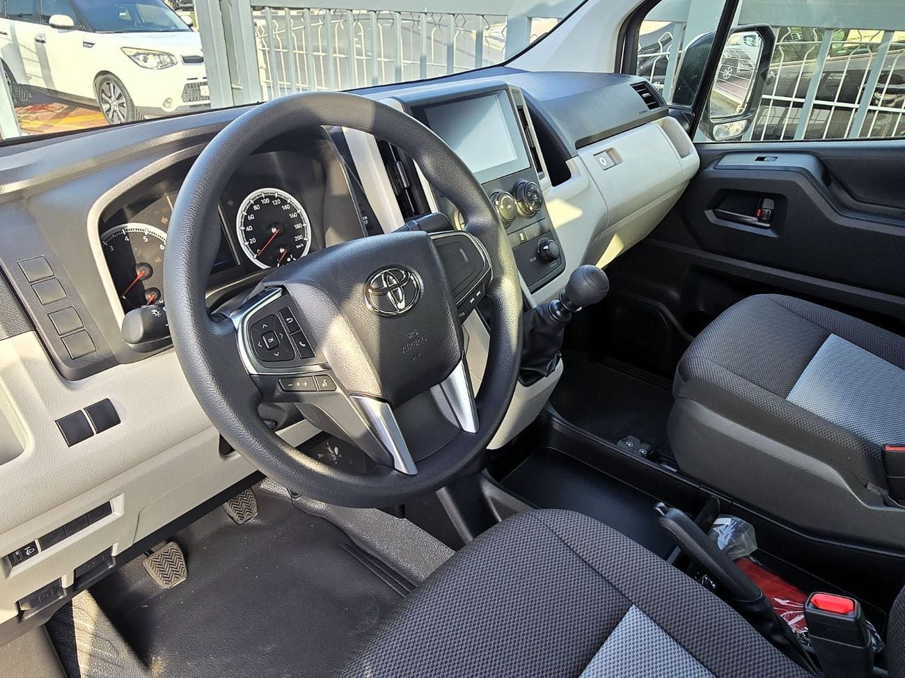 تويوتا هاياس GL Toyota Hiace High Roof Black Bump 3.5l M/T White color With MoonRoof 2026
