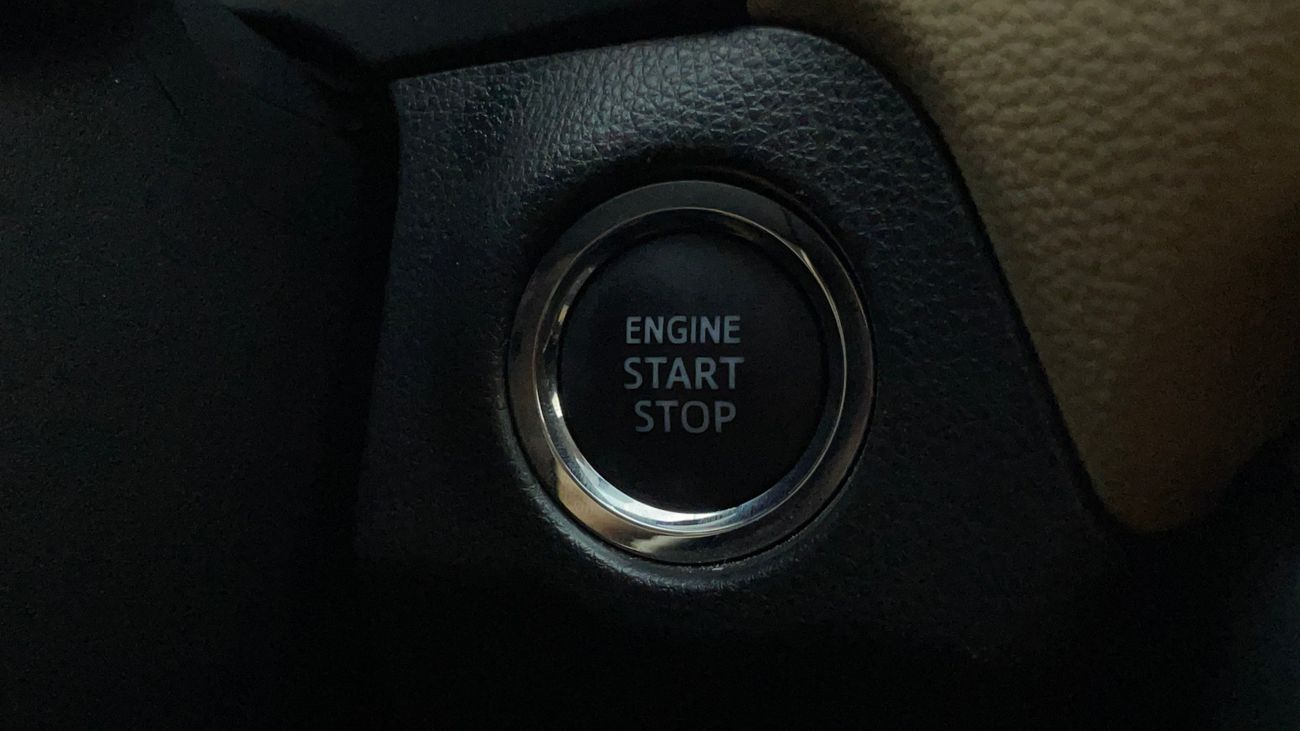 تويوتا راف ٤ VX 2.5 | بدون دفعة مقدمة | اختبار القيادة في المنزل