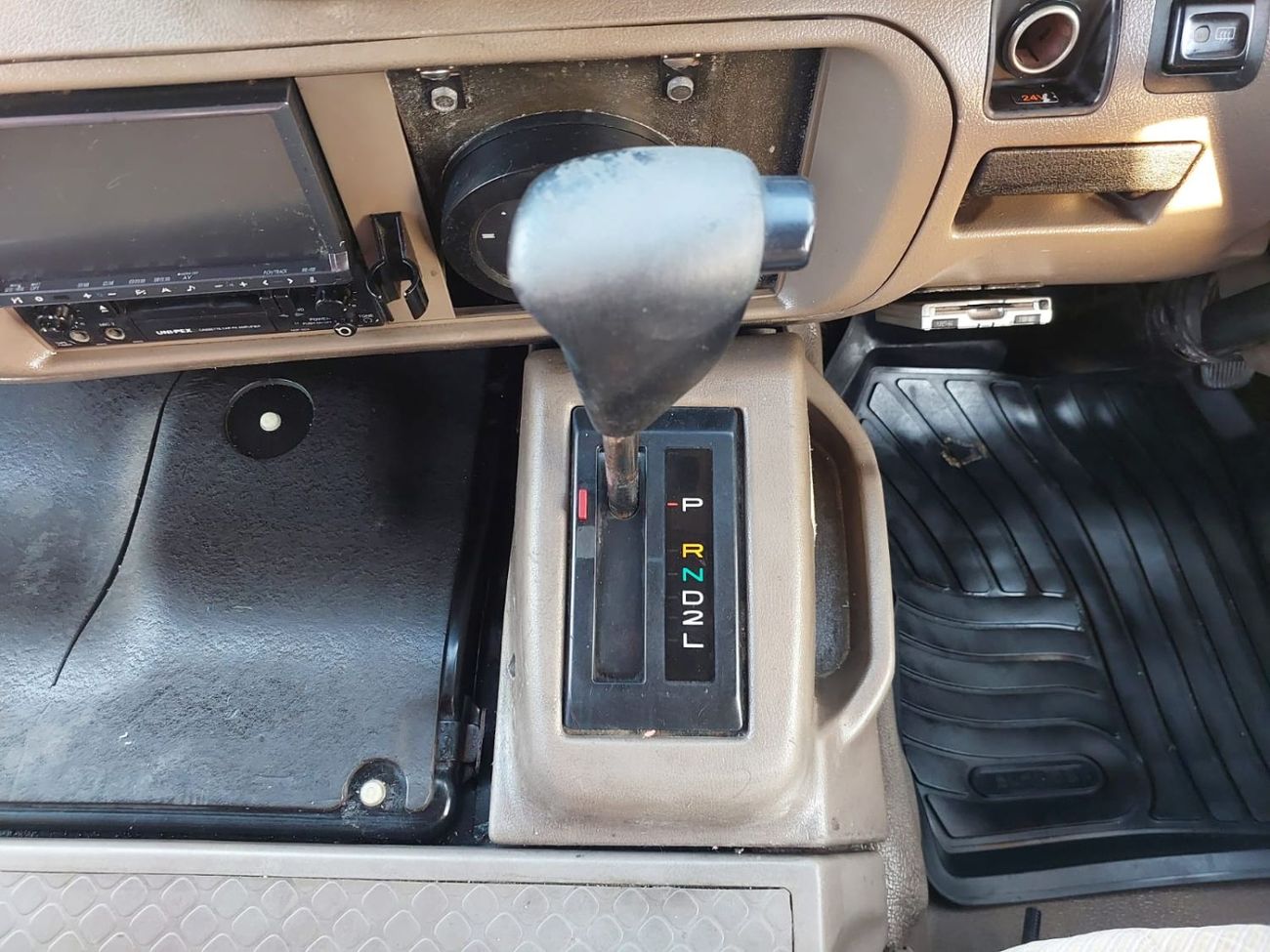 Toyota Coaster TOYOTA COASTER BUS RHD 1999 MODEL 4.1 L DIESEL AUTOMATIC(PM05798)