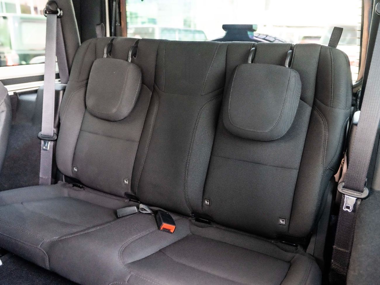 Jeep Wrangler Sport S 3.6L A/T
