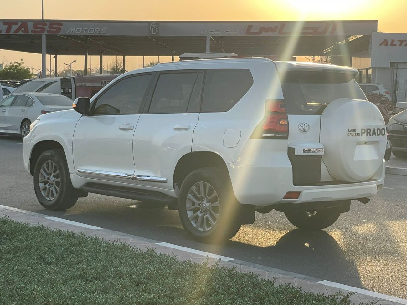 Used 2019 Toyota Prado GX.R 4.0L V6 Full Option - Push Start 7 Leather ...