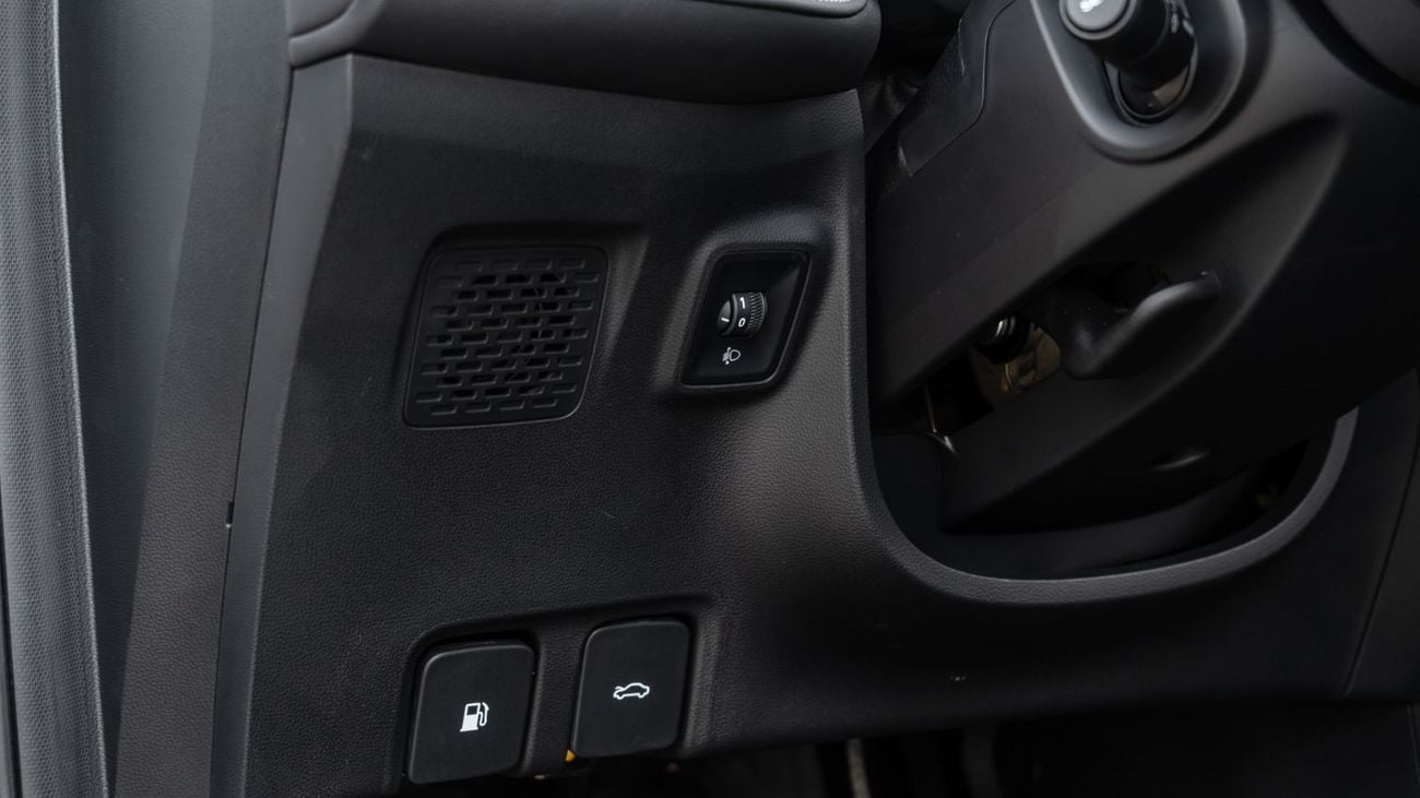 أم جي 5 2026 | MG5 1.5L AT STD 2WD