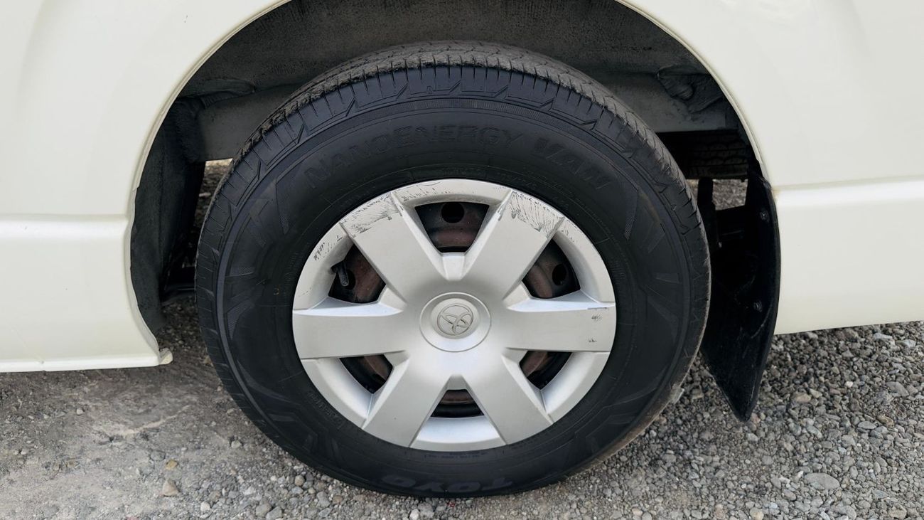 Toyota Hiace 2.7L PETROL ENGINE | RHD | 2017 | AUTOMATIC TRANSMISSION | 9+ Seats [Good Condition]