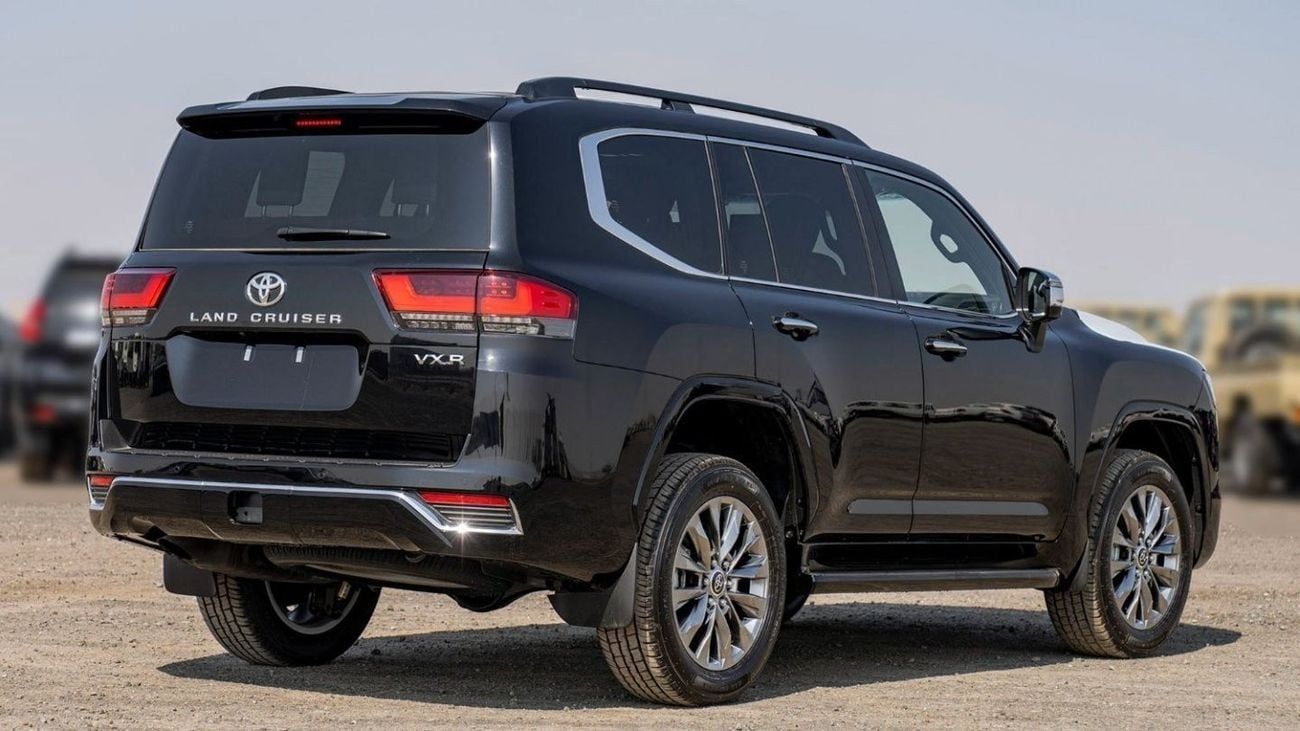 تويوتا لاند كروزر VXR Toyota land cruiser VXR 3.5L Petrol Full Option 2025