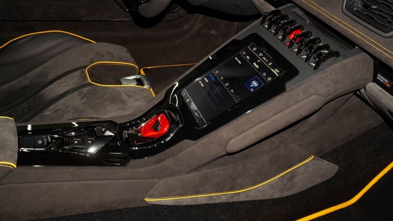 Lamborghini Huracan LAMBORGHINI HURACAN STERRATO 1 OF 1499 GCC SPECS UNDER WARRANTY AND SERVICE