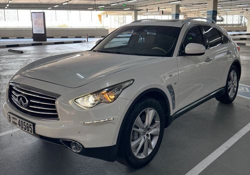 Infiniti QX70