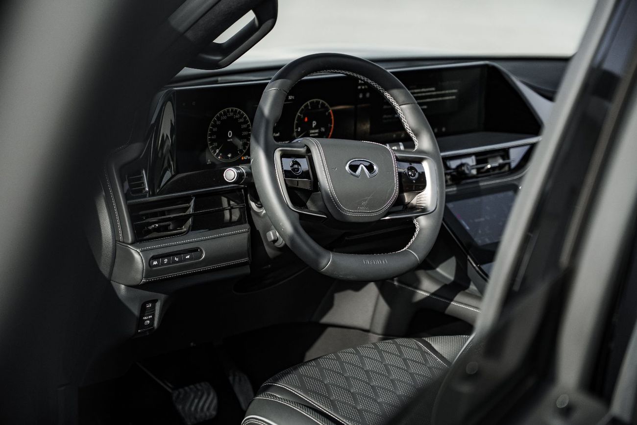 Infiniti QX80 Autograph Captain Chairs 3.5L