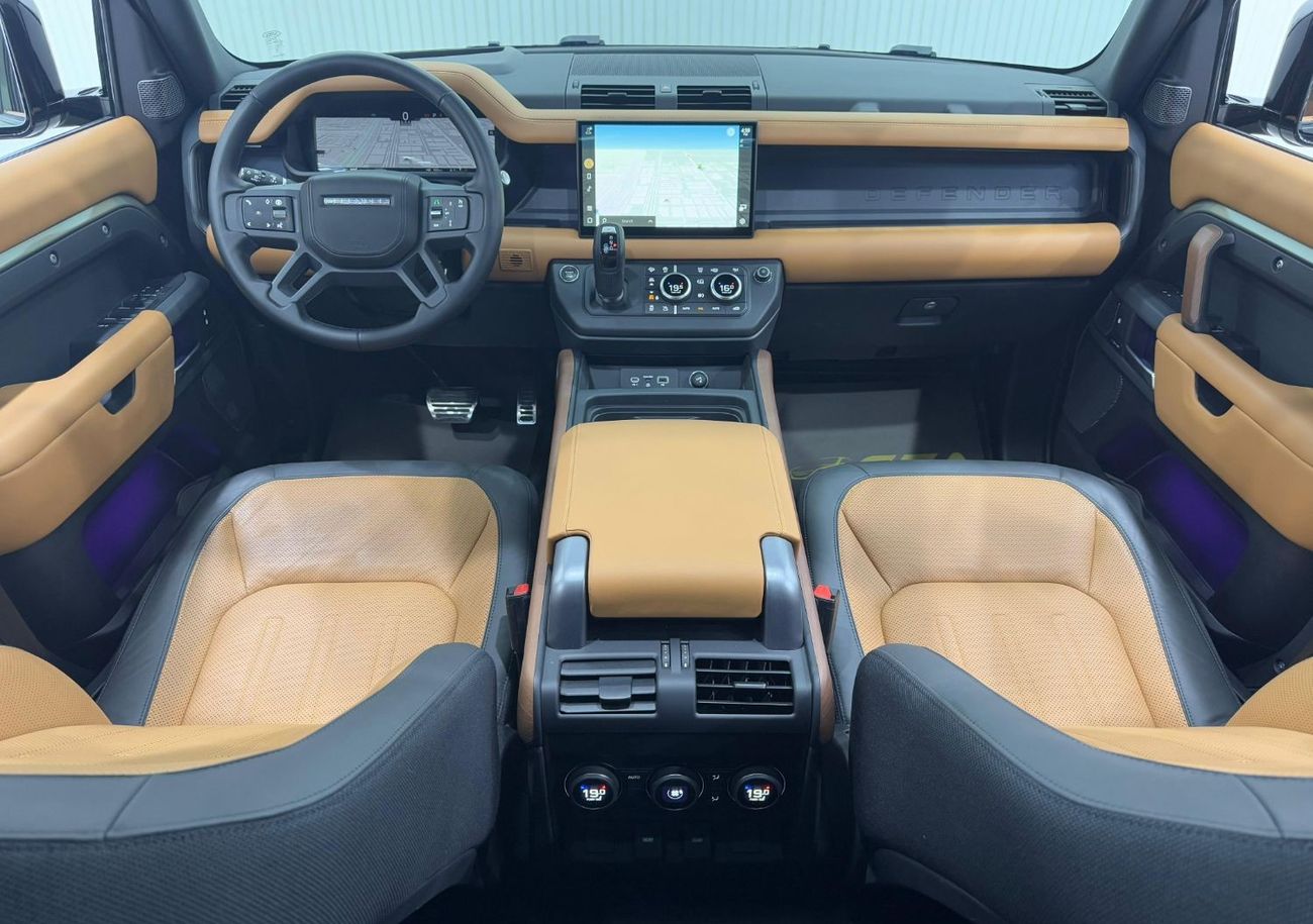 Land Rover Defender 110 X P400 3.0L 2024 Land Rover Defender 110 P400 X, January 2029 Land Rover Warranty + Service Pack