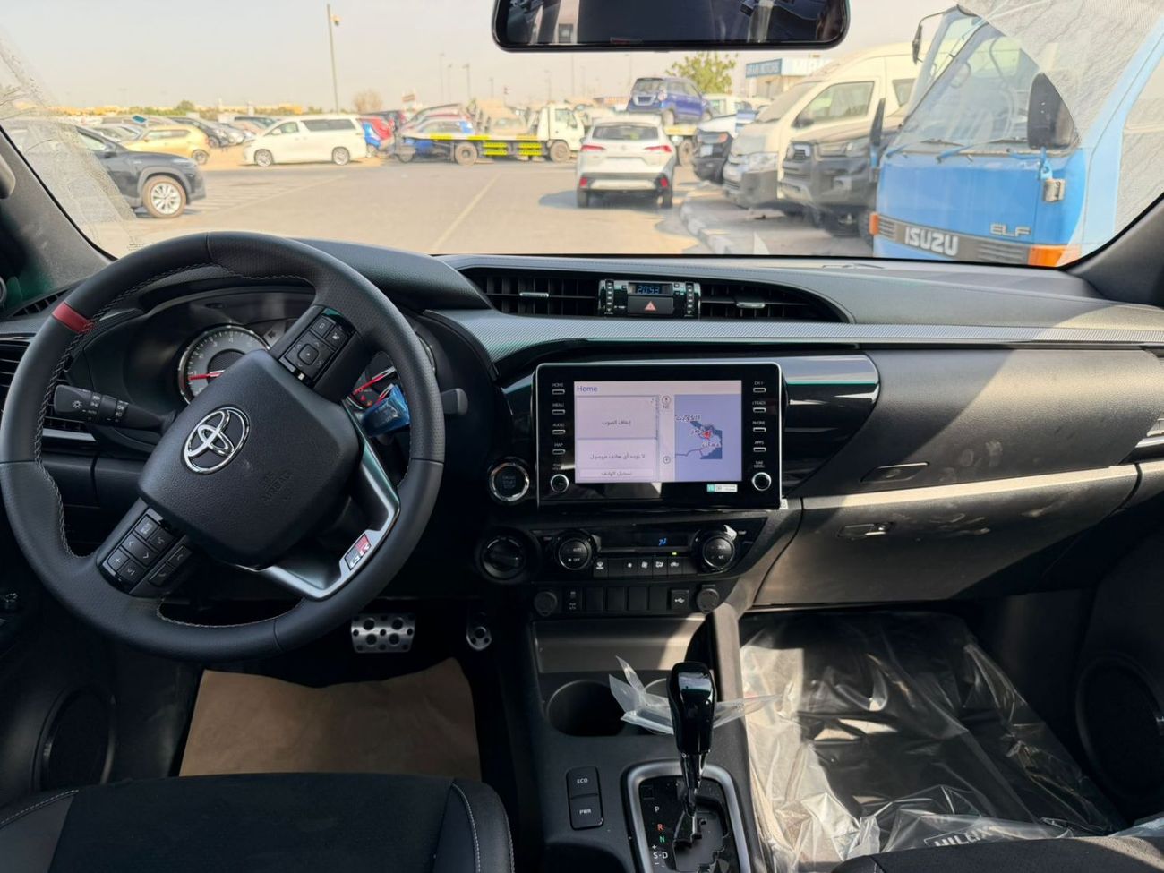 تويوتا هيلوكس Hilux GR 4.0 2025 full Oman specs