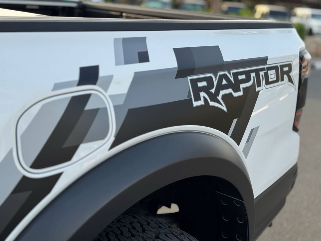 فورد رانجر Raptor 3.0T (392 HP) V6 GCC SPEC UNDER WARRANTNEAT AND CLEAN
